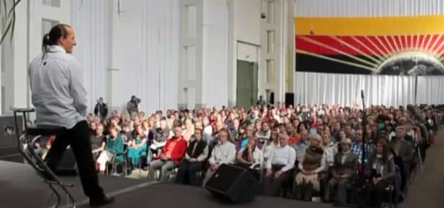 Der König: Oberster Verfassungsbrecher