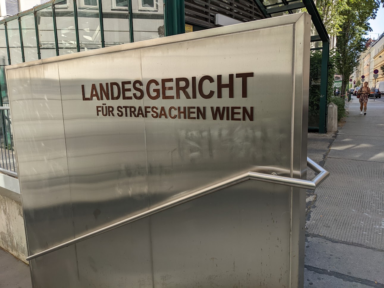 War eh a Wahnsinn: das stille Ende des ICCJV
